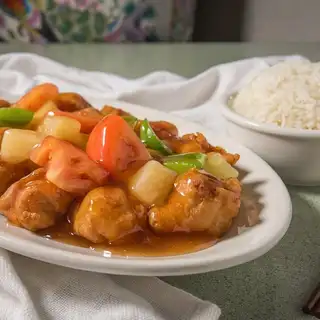 Combo E - Sweet & Sour Chicken