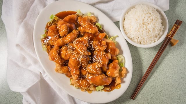 Lunchbox #9 - Sesame Chicken.